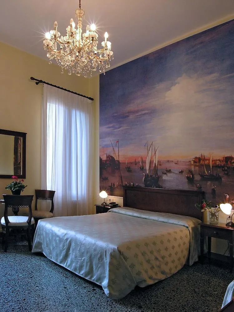 Ca' Centopietre Venice 3*,